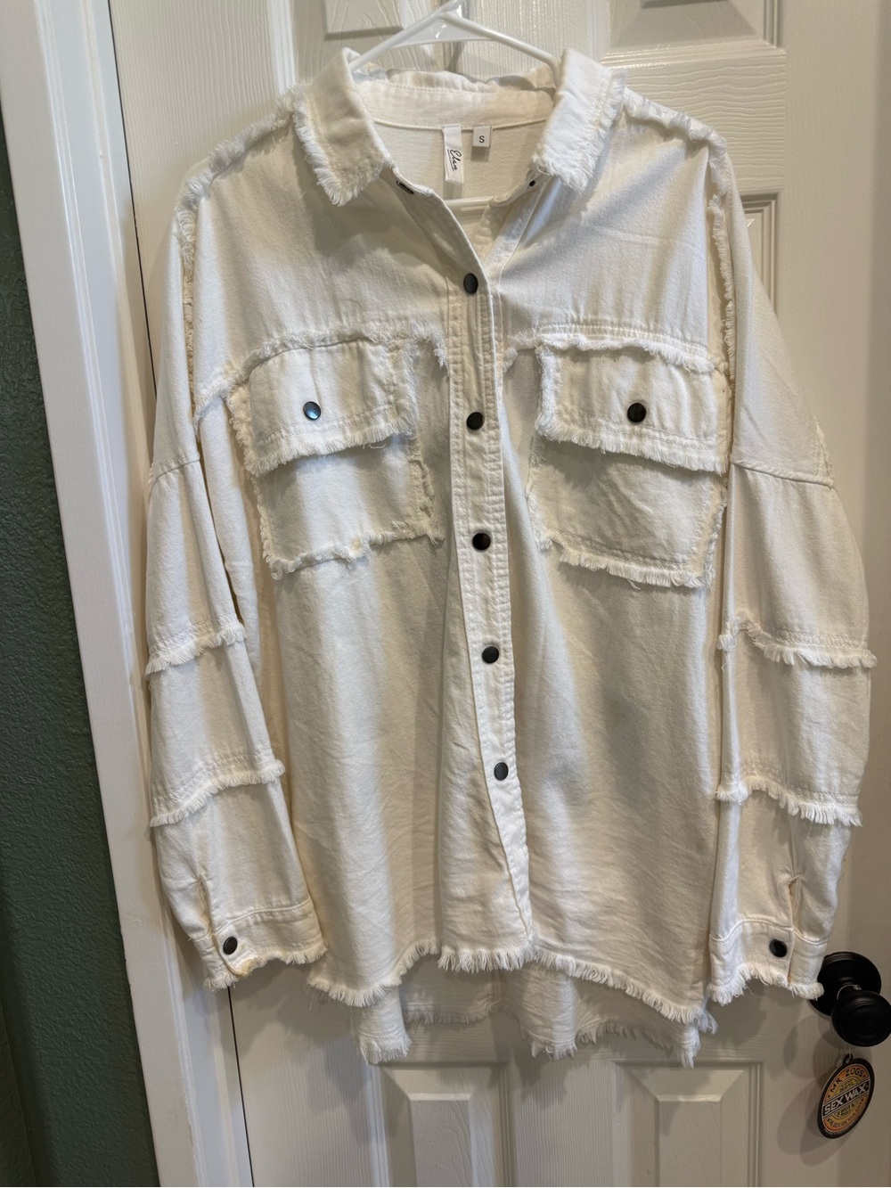 Elan White Frayed Seam Button-Front Shacket